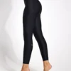 7/8 High Waisted Airlift Legging - Black