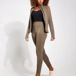 Born India Jacket - Walnut 11 Born India Jacket - Walnut -Default Template 3 BORN India Seamless Jacket Walnut 0002