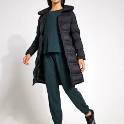 Born Waterproof Coat - Black 11 Born Waterproof Coat - Black -Default Template 3 BORN Waterproof Coat O22CS01 Black 0007