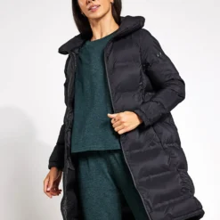 Born Waterproof Coat - Black 10 Born Waterproof Coat - Black -Default Template 3 BORN Waterproof Coat O22CS01 Black 0016