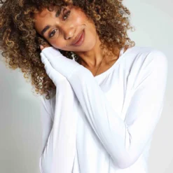 Beyond Yoga Featherweight Daydreamer Pullover - Cloud White -Default Template 3 Beyond Yoga Featherweight Daydreamer Pullover LWSD7792 Cloud White 0026