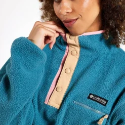 Columbia W Helvetia Cropped 1/2 S-Cloudburst, Can-Vista Blue, Spring Blue -Default Template 3 Columbia Helvetia Cropped Half Snap 2014561336 Vista Blue Spring Blue 0004