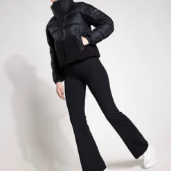 Columbia Leadbetter Point Sherpa Hybrid Puffer Jacket - Black -Default Template 3 Columbia LEADBETTER POINTTM SHERPA HYBRID 1955243 010 Black 0011