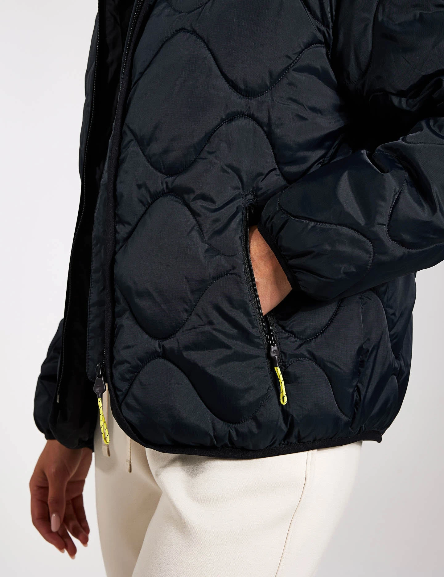 Stormwear Hooded Puffer Jacket - Black 4 Stormwear Hooded Puffer Jacket - Black - Image 4