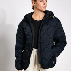 Stormwear Hooded Puffer Jacket - Black