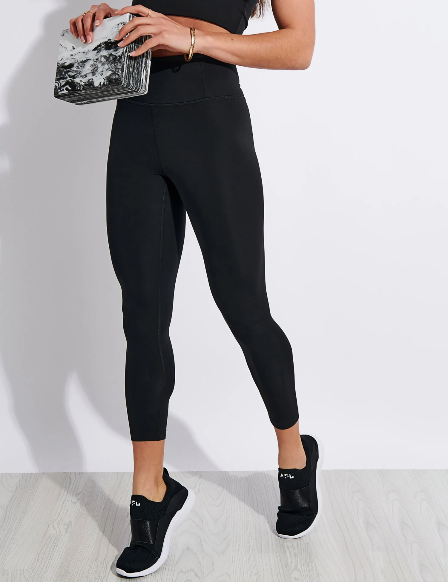 FLOAT High Waisted 7/8 Legging - Black 1 FLOAT High Waisted 7/8 Legging - Black