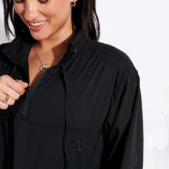 Hummingbird Half Zip Windbreaker - Black 8 Hummingbird Half Zip Windbreaker - Black -Default Template 3 Girlfriend Collective GC HUMMINGBIRD HALF ZIP WINDBREAKER 6006 JB BLACK S 0019