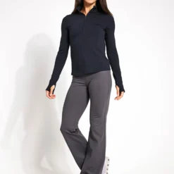 ReSet Mock Neck Half Zip - Black 7 ReSet Mock Neck Half Zip - Black -Default Template 3 Girlfriend Collective RESET LONG SLEEVE MOCK NECK HALF ZIP 3054 JB BLACK 0001