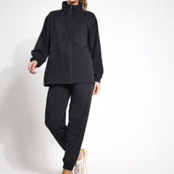 Sideline Full-Zip Windbreaker - Black 15 Sideline Full-Zip Windbreaker - Black -Default Template 3 Girlfriend Collective Sideline Windbreaker Full Zip 6007 JB BLACK 0019