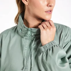 Hummingbird Half Zip Windbreaker - Chinoiserie -Default Template 3 Girlfriend Collective hummingbird half zip windbreaker 6006 HG Chinoiserie 0034