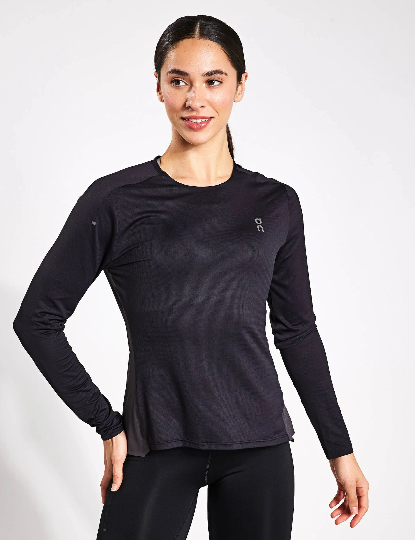 On Running Core Long-T - Black 1 On Running Core Long-T - Black