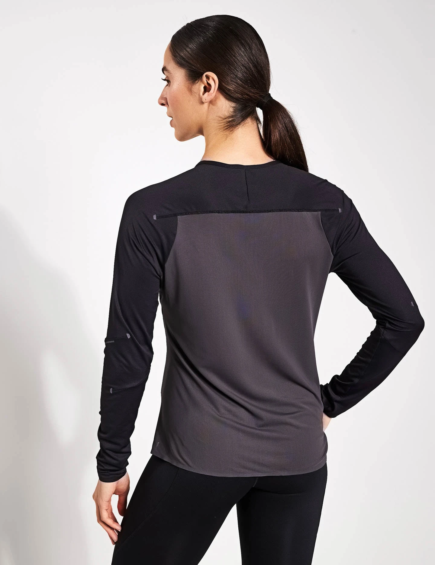 On Running Core Long-T - Black 2 On Running Core Long-T - Black - Image 2