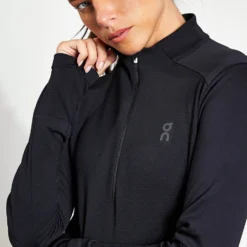 On Running Climate Shirt - Black 9 On Running Climate Shirt - Black -Default Template 3 ON Running Climate Shirt 263 00471 Black 0024