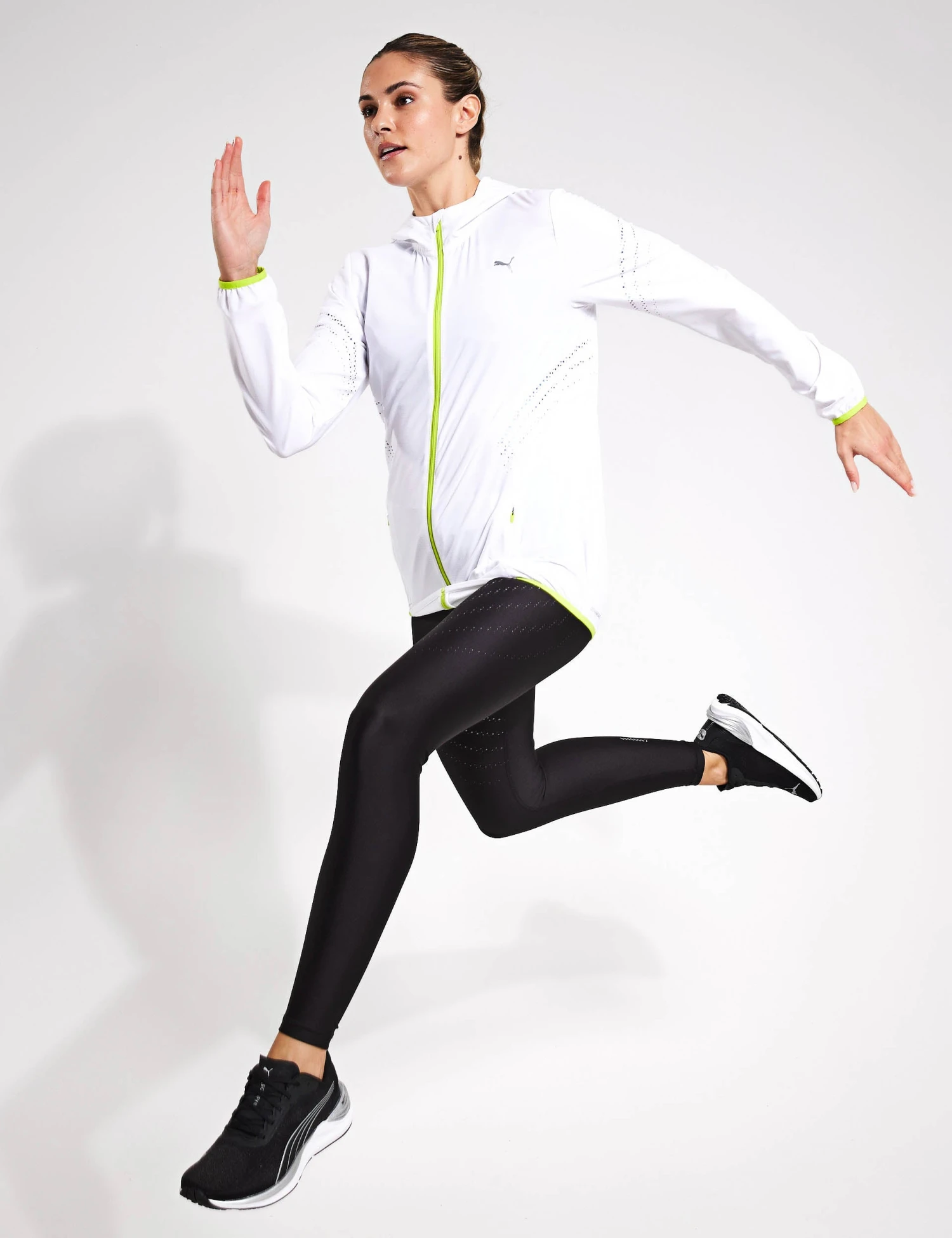 Puma Run Ultraweave Running Jacket - White 5 Puma Run Ultraweave Running Jacket - White - Image 5