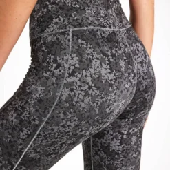 Puma Studio Foundations High Waisted 7/8 Tights - Black 9 Puma Studio Foundations High Waisted 7/8 Tights - Black -Default Template 3 PUMA STUDIO FOUNDATIONS HW 7 8 AOP TIGHT 52485001 Puma Black 0014