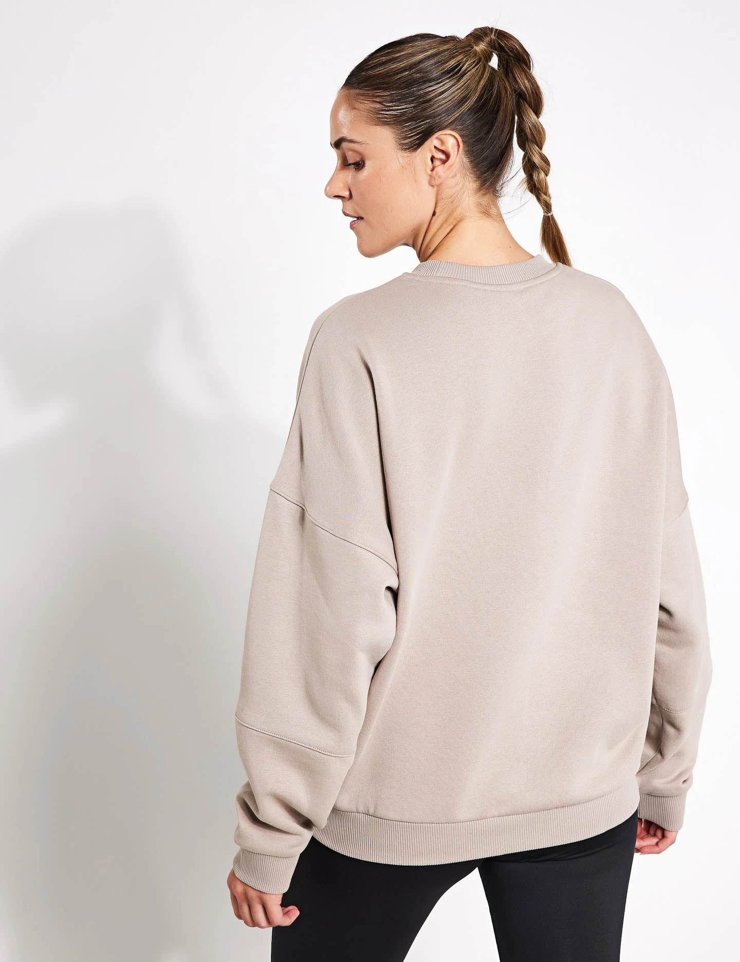 Reebok Lux Oversized Crew - Ash 4 Reebok Lux Oversized Crew - Ash - Image 4