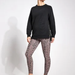 Varley Manning Sweat - Black 11 Varley Manning Sweat - Black -Default Template 3 VARLEY manning sweat black 0017