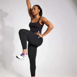 Vuori Performance Jogger - Black Heather 15 Vuori Performance Jogger - Black Heather -Default Template 3 VUORI PERFORMANCE JOGGER VW303 HBK BLACK HEATHER 0001