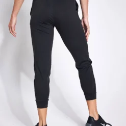 Vuori Performance Jogger - Black Heather 9 Vuori Performance Jogger - Black Heather -Default Template 3 VUORI PERFORMANCE JOGGER VW303 HBK BLACK HEATHER 0019