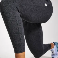 Vuori Performance Jogger - Charcoal Heather -Chillcradle Sale Store VUORI PERFORMANCE JOGGER VW303 HCC CHARCOAL HEATHER 0019