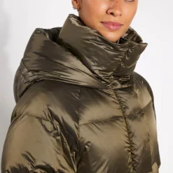 Varley Canton Down Jacket - Brushed Olive Metallic 8 Varley Canton Down Jacket - Brushed Olive Metallic -Default Template 3 Varley Canton Down Jacket VAR01416 Brushed Olive Metallic 0052