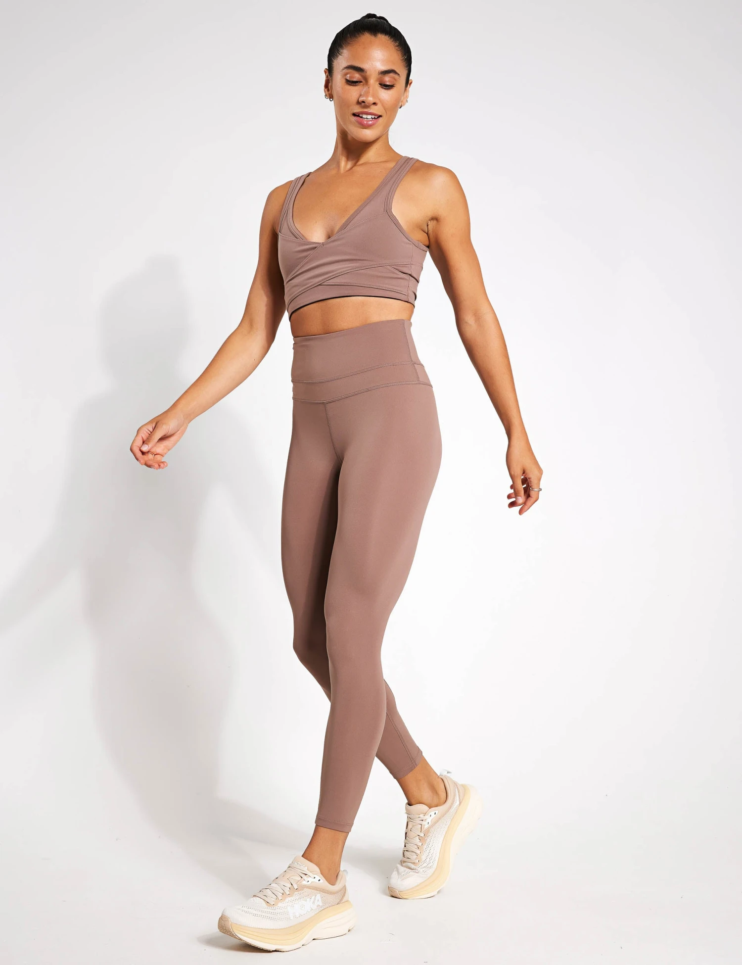 Varley Let's Move Super High Waisted Legging 25" - Deep Taupe 4 Varley Let's Move Super High Waisted Legging 25" - Deep Taupe - Image 4