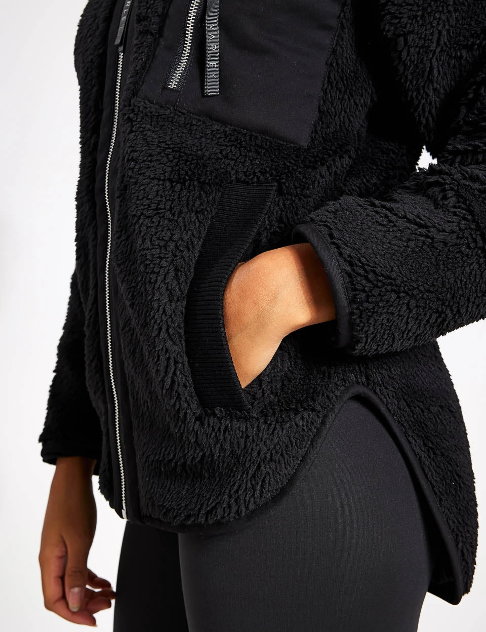 Varley Myla Zip Through Jacket - Black 4 Varley Myla Zip Through Jacket - Black - Image 4