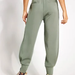 Varley The Relaxed Pant 27.5" - Shadow 6 Varley The Relaxed Pant 27.5" - Shadow -Default Template 3 Varley The Relaxed Pant 27 5 VAR01652 Shadow 0002