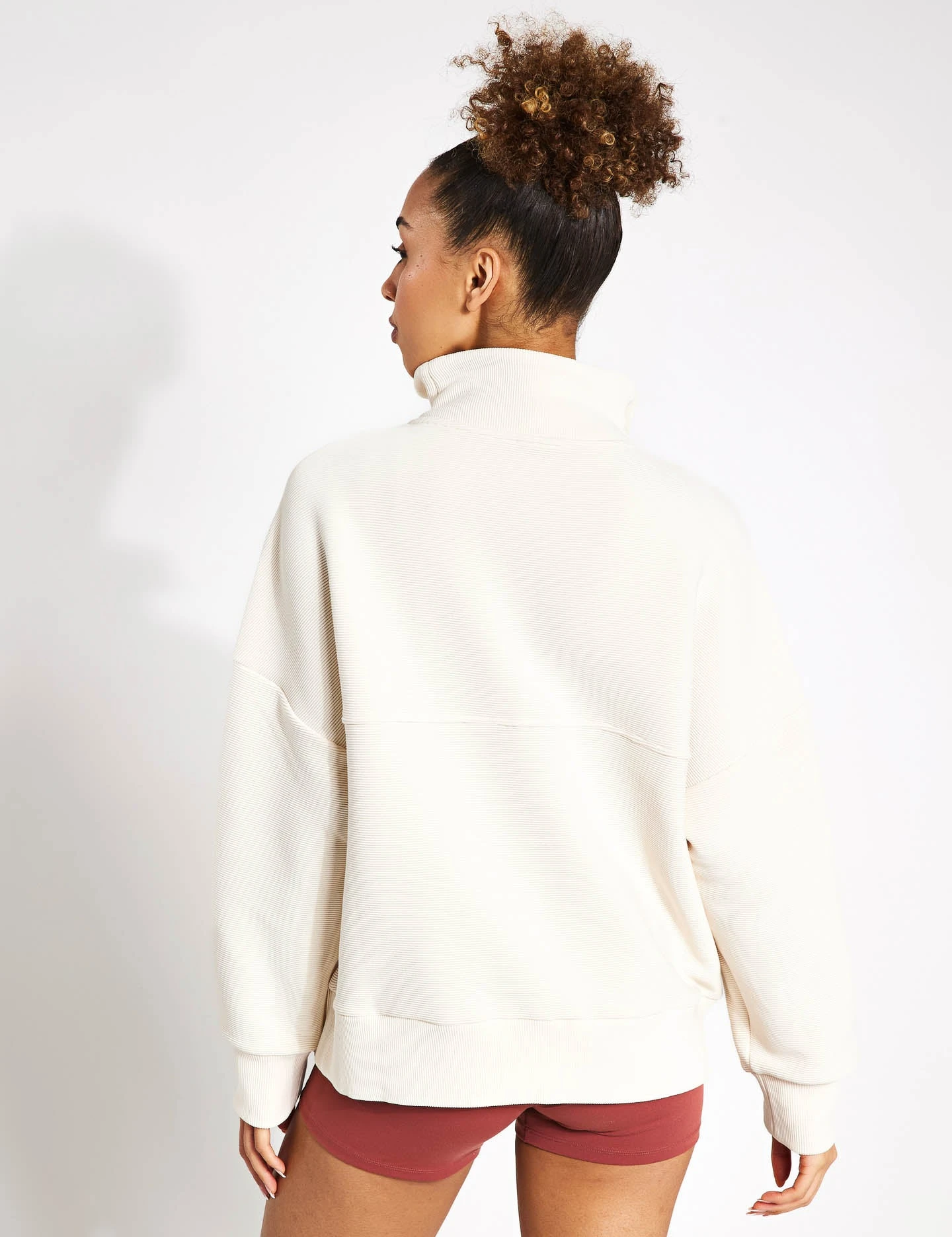 Varley Colebrook Half-Zip Sweat - Whitecap Grey 2 Varley Colebrook Half-Zip Sweat - Whitecap Grey - Image 2