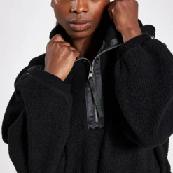 Varley Parnel Half Zip Fleece - Black -Chillcradle Sale Store Varley parnel half zip fleece VAR01602 BLA black 00131