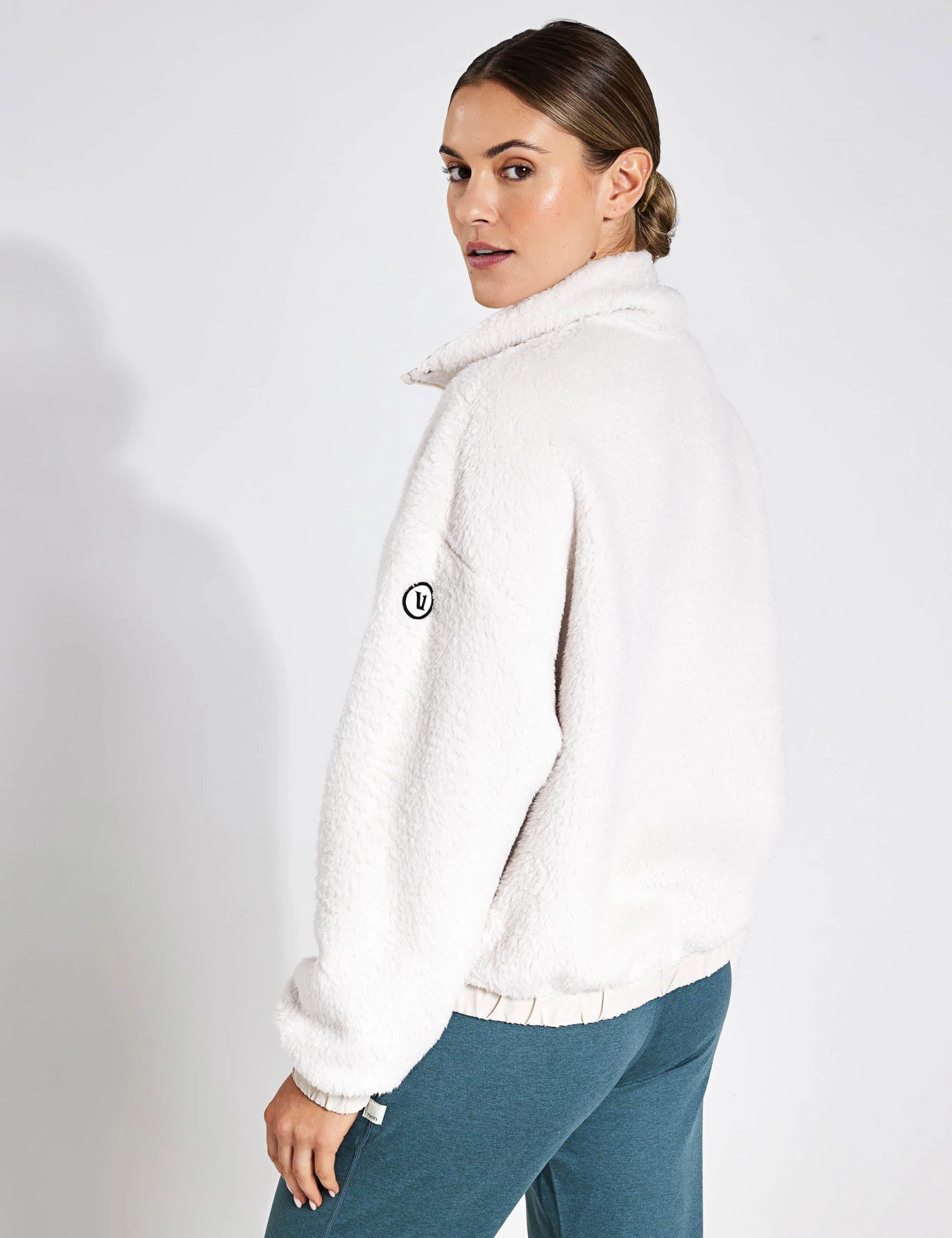 Vuori Cozy Sherpa Jacket - Dune 2 Vuori Cozy Sherpa Jacket - Dune - Image 2