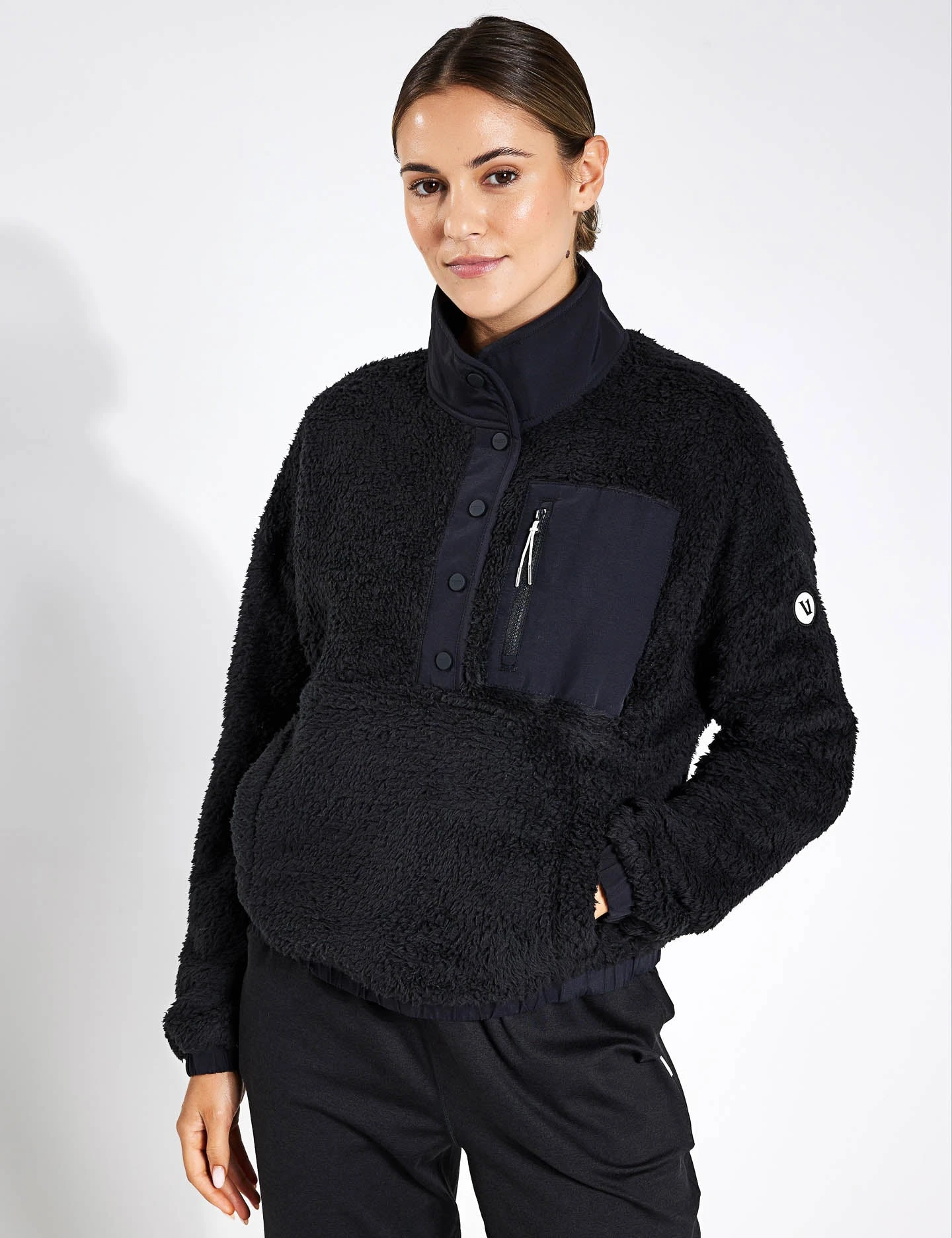 Vuori Cozy Sherpa Popover - Black 1 Vuori Cozy Sherpa Popover - Black