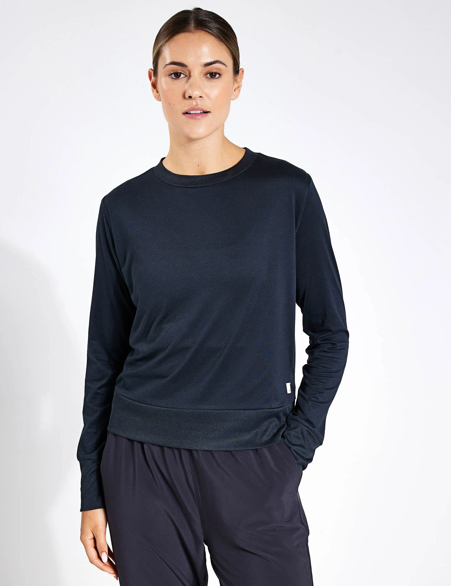 Vuori Daydream Crew - Black Heather 1 Vuori Daydream Crew - Black Heather