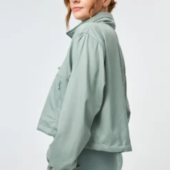 Hummingbird Half Zip Windbreaker - Chinoiserie -Default Template 3 girlfriend collective hummingbird half zip windbreaker chinoiserie 6006 5