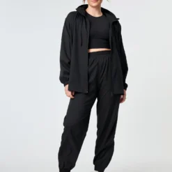 Sideline Full-Zip Windbreaker - Black 14 Sideline Full-Zip Windbreaker - Black -Default Template 3 girlfriend collective sideline full zip windbreaker black 6007 6