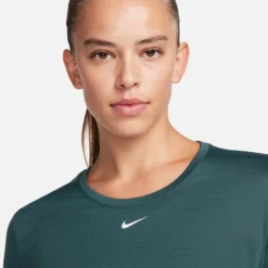 Nike Dri-FIT One Long-Sleeve Top - Deep Jungle/White 7 Nike Dri-FIT One Long-Sleeve Top - Deep Jungle/White -Default Template 3 nike dri fit one long sleeve top jungle white dd0641 328 5