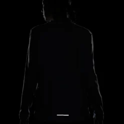 Nike Dri-FIT Swift Element UV Crew Neck Top - Light Armory Blue/Reflective Silver 14 Nike Dri-FIT Swift Element UV Crew Neck Top - Light Armory Blue/Reflective Silver -Default Template 3 nike dri fit swift element uv crew neck top blue silver fb4297 440 3