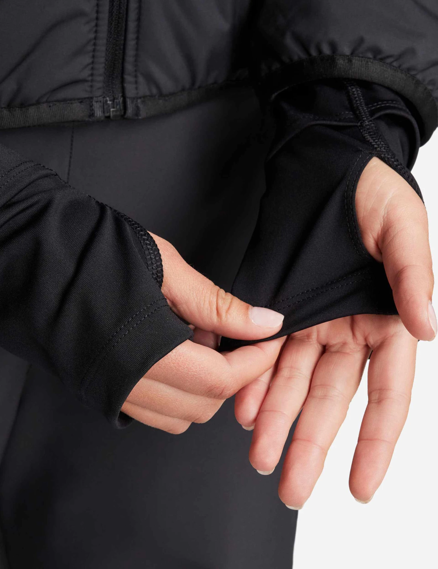 Nike Therma-FIT Swift Jacket - Black 4 Nike Therma-FIT Swift Jacket - Black - Image 4