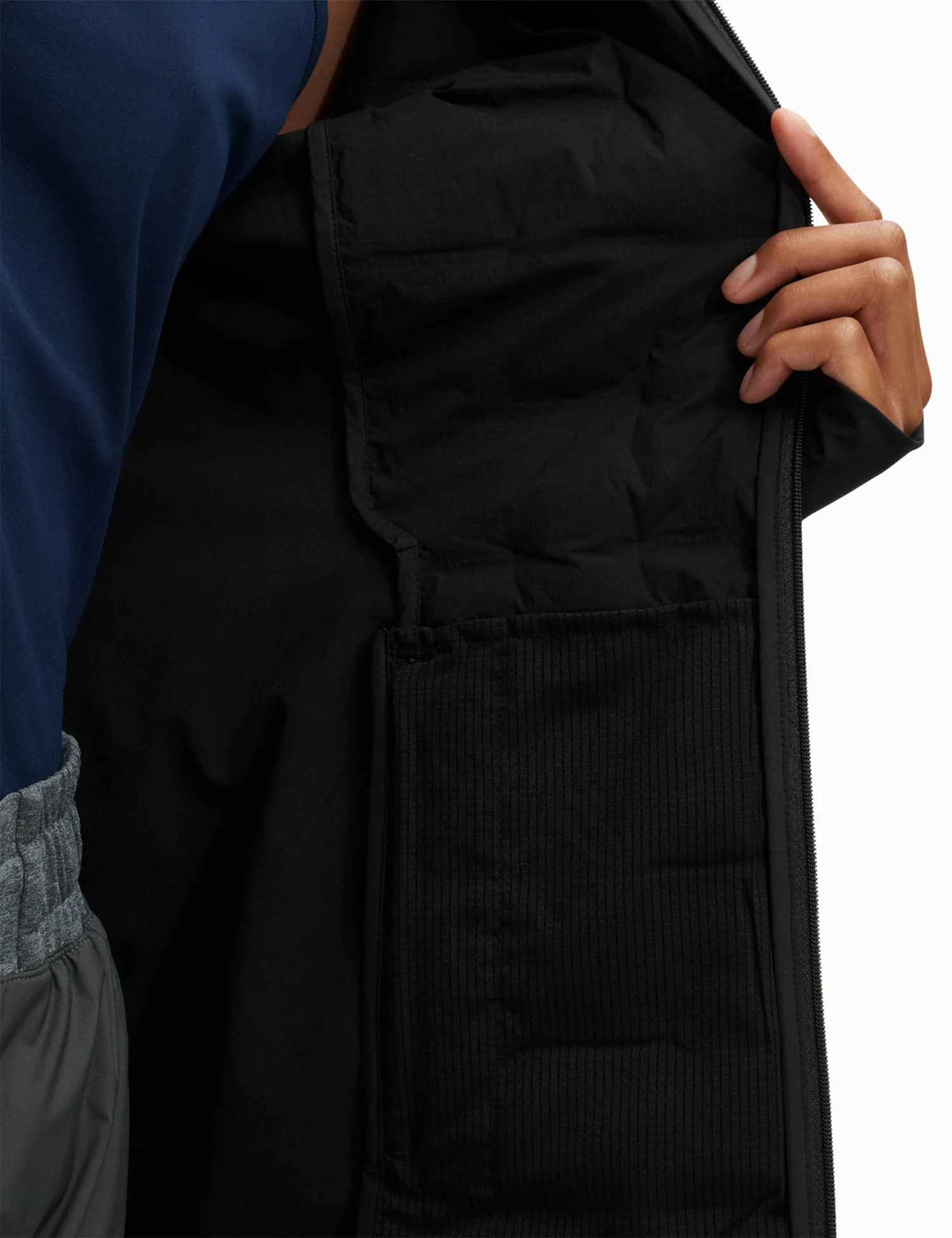 On Running Climate Jacket - Black 5 On Running Climate Jacket - Black - Image 5