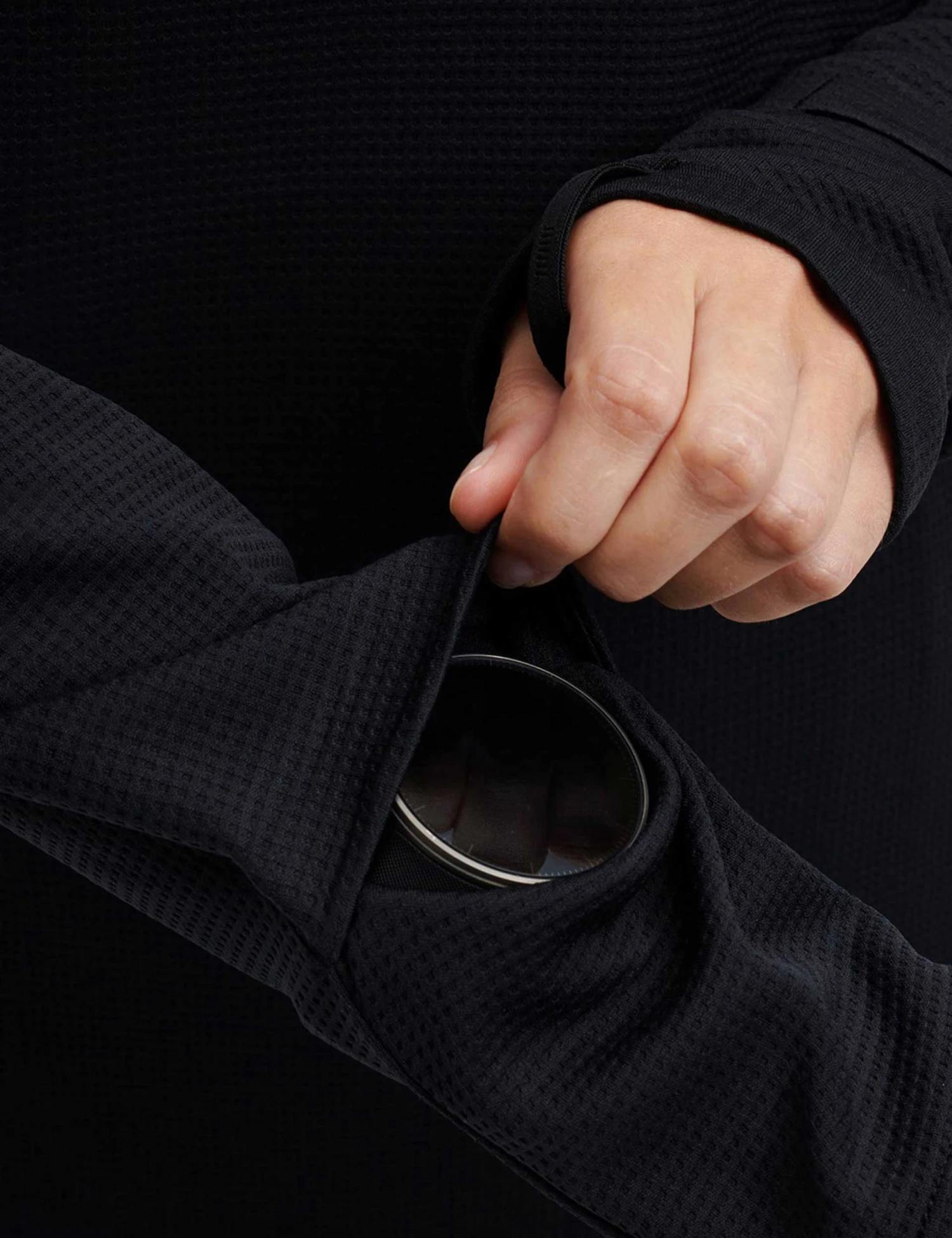 On Running Climate Shirt - Black 5 On Running Climate Shirt - Black - Image 5