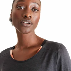 On Running Performance Long-T Lumos - Black/Iron -Default Template 3 on running w performance long t lumos black iron 1WD30061242 5