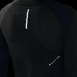 Reebok Running 1/4 Zip - Night Black 11 Reebok Running 1/4 Zip - Night Black -Default Template 3 reebok running 1 4 zip night black 100075413 3