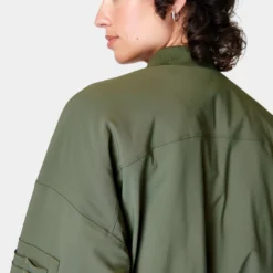 Sweaty Betty Explorer Bomber Jacket - Ivy Green 9 Sweaty Betty Explorer Bomber Jacket - Ivy Green -Default Template 3 sweaty betty explorer bomber jacket ivy green sb9608 3