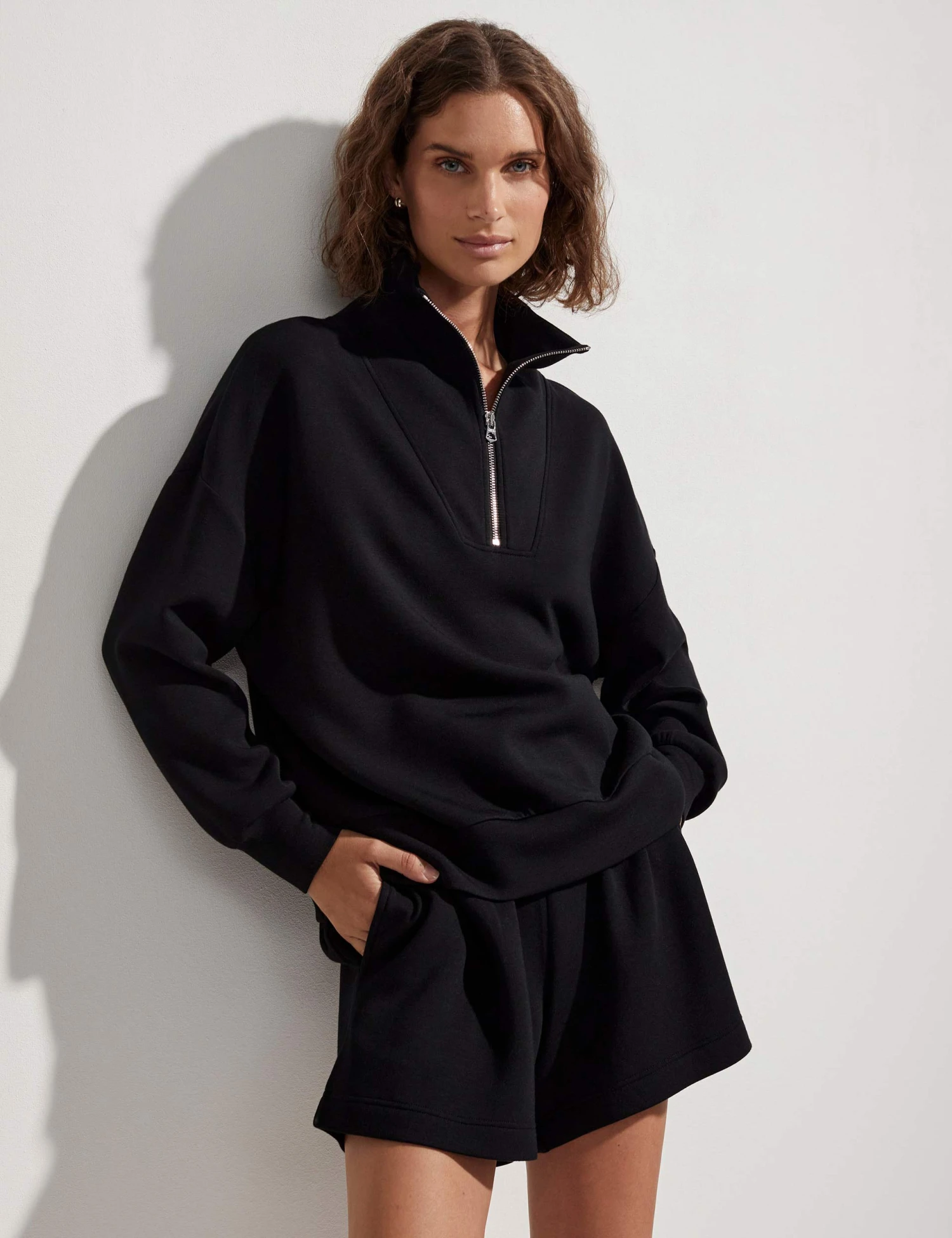 Varley Hawley Half Zip Sweat - Black 5 Varley Hawley Half Zip Sweat - Black - Image 5