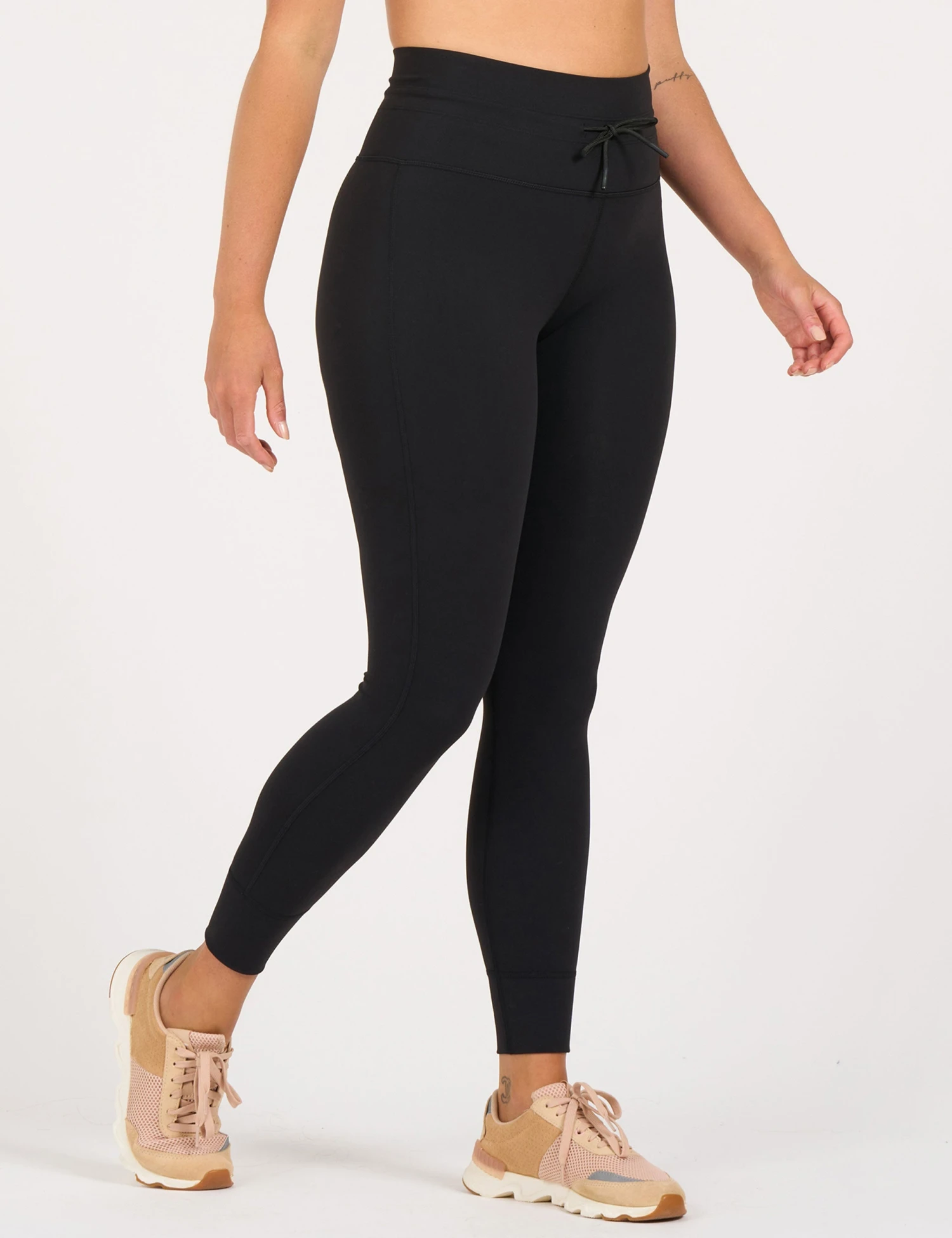 Vuori Daily Legging - Black 4 Vuori Daily Legging - Black - Image 4