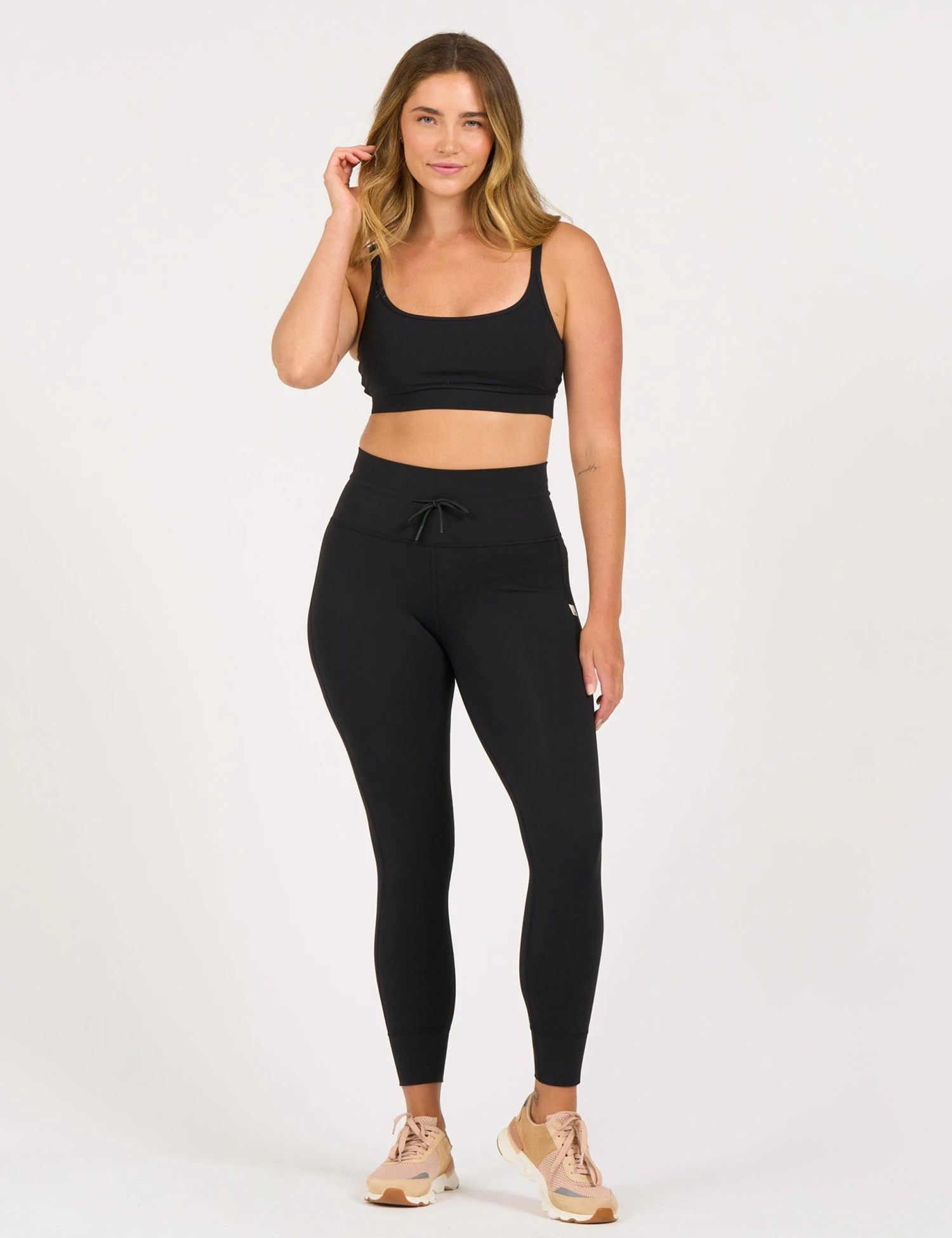Vuori Daily Legging - Black 6 Vuori Daily Legging - Black - Image 6